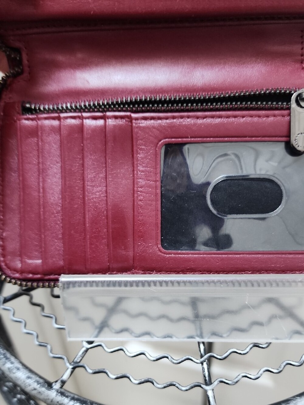 Marc by Marc Jacobs Raspberry Pink Leather Zip Wristlet - Picture 8 of 8